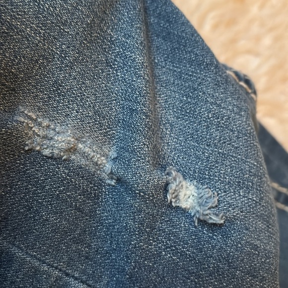 True Religion 🧲 Joey Low-Rise Distressed Thick Stitch Jeans, Size 27 - Picture 16 of 16